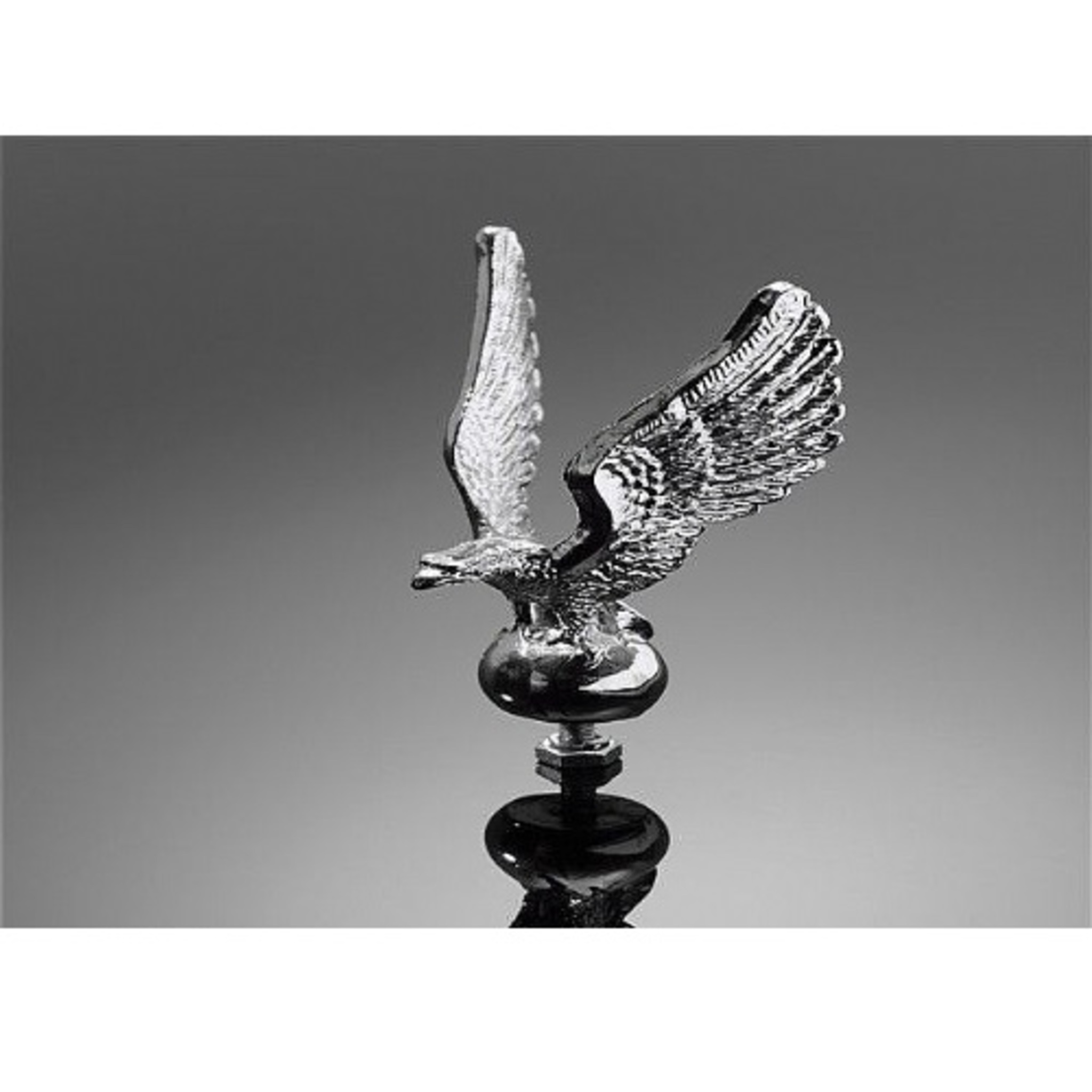 Декоративная статуэтка на крыло PW Eagle